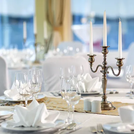 Royal Ariston فندق 5*
