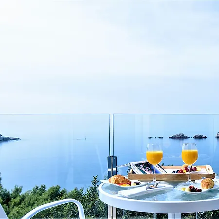 فندق Royal Ariston 5*