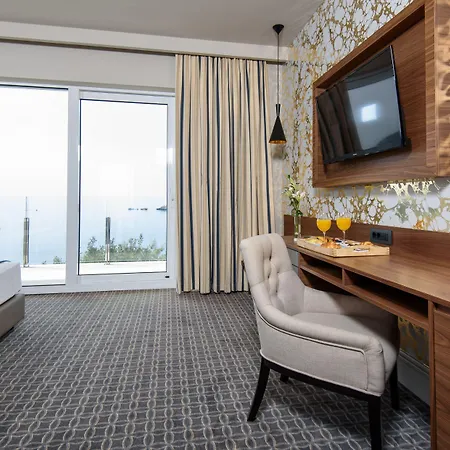 Szálloda Royal Ariston 5*