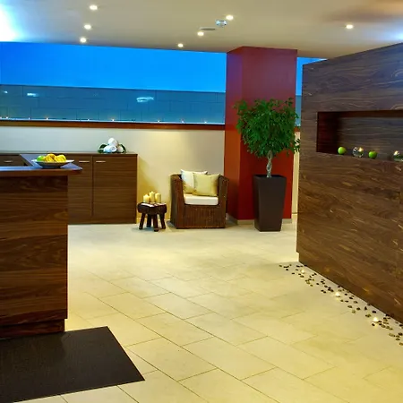 Royal Ariston Hotel