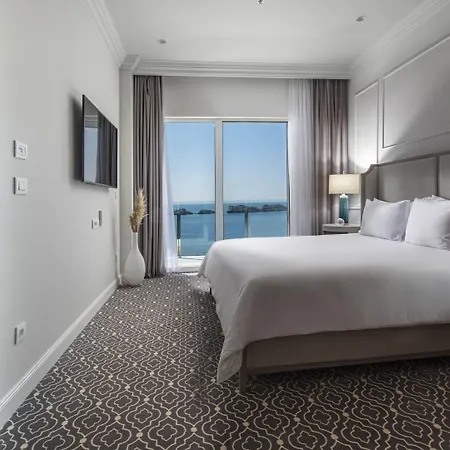 Royal Ariston فندق 5*