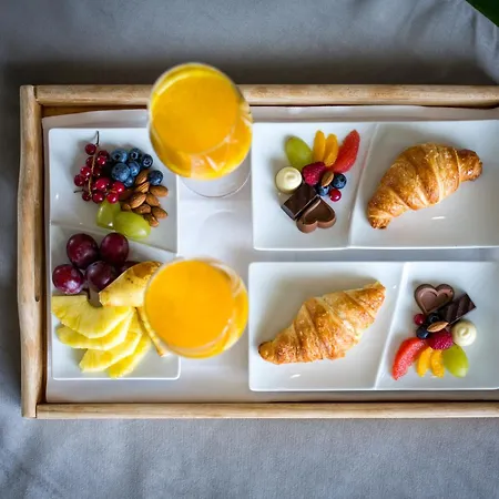 Royal Ariston Hotel