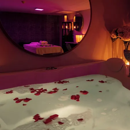 Royal Ariston Hotel 5*
