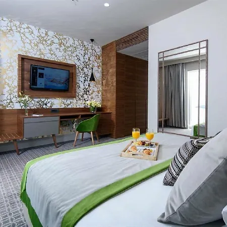 Royal Ariston Hotel 5*