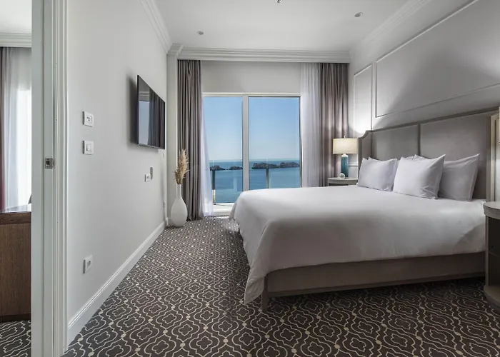 Royal Ariston Hotel 5*